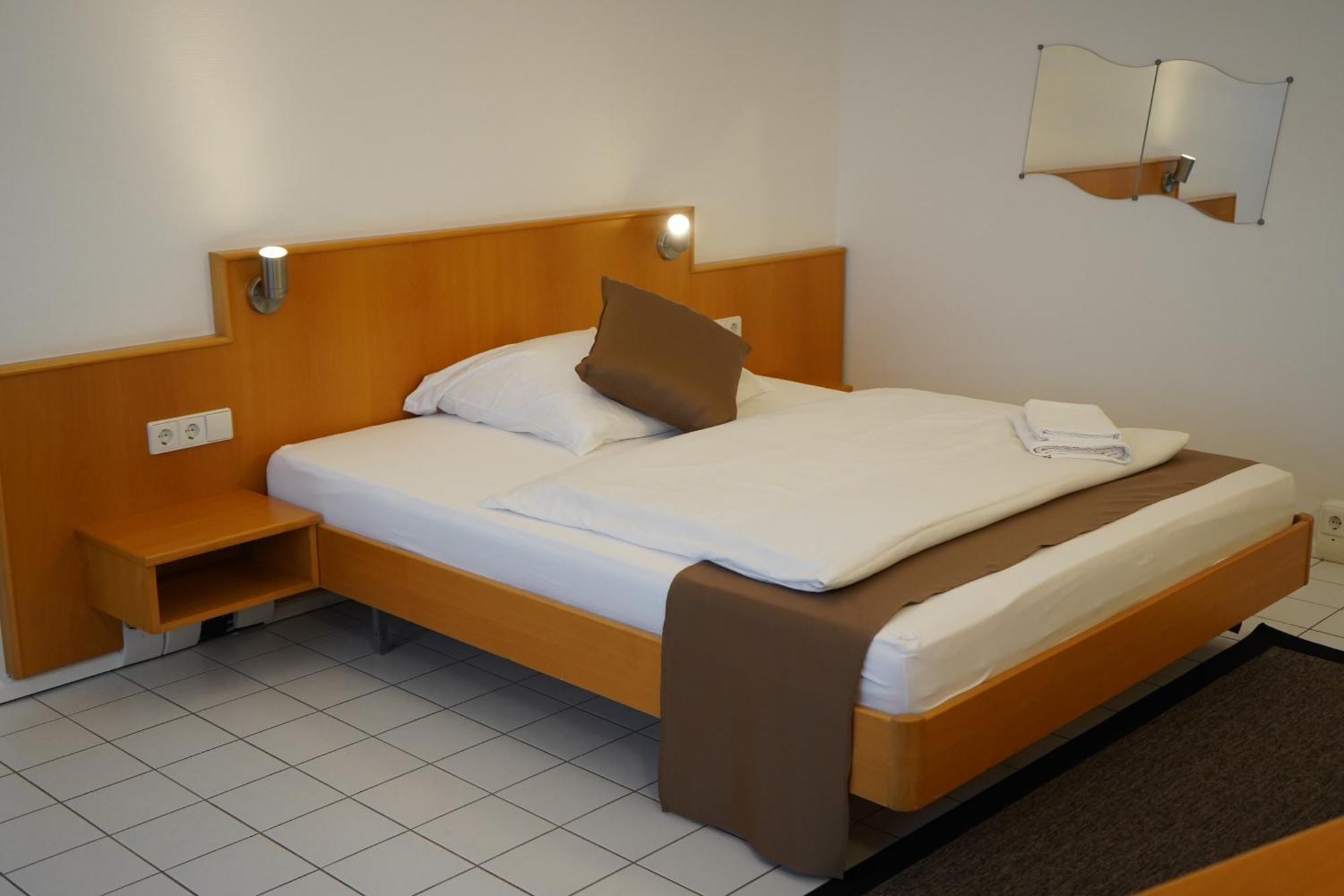 Elha Hotel Stuttgart Exterior foto